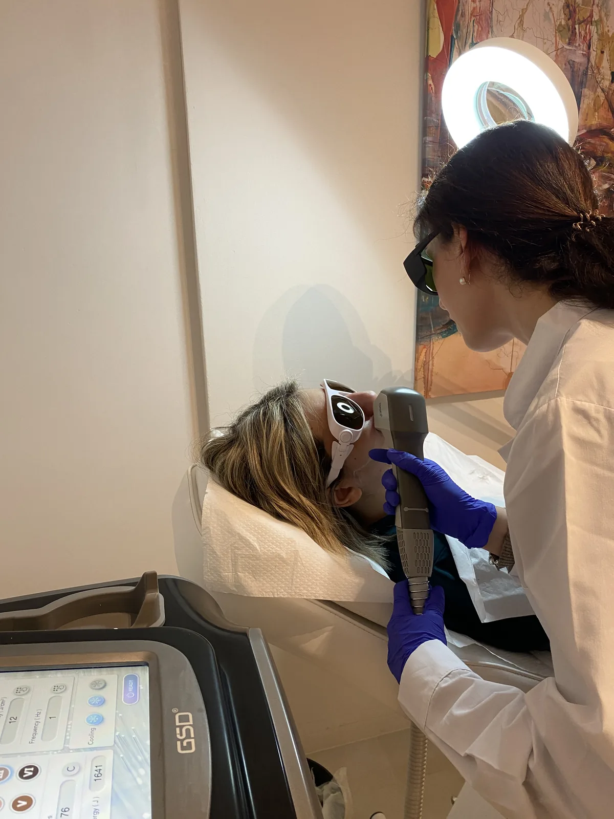 Ενημέρωση και δοκιμαστική εφαρμογή laser αποτρίχωσης στο Medithea